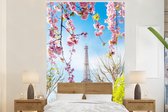 Behang - Fotobehang Eiffeltoren - Parijs - Bloemen - Breedte 180 cm x hoogte 280 cm