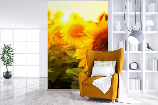 Behang - Fotobehang Zonnebloem - Geel - Bloemen - Zon - Breedte 195 cm x hoogte 300 cm