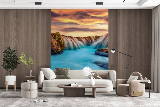 Behang - Fotobehang Waterval - Landschap - Wolken - Natuur - Breedte 165 cm x hoogte 220 cm