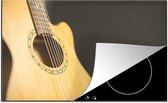 KitchenYeah® Inductie beschermer 77x51 cm - Half zijaanzicht van een akoestische gitaar - Kookplaataccessoires - Afdekplaat voor kookplaat - Inductiebeschermer - Inductiemat - Inductieplaat mat