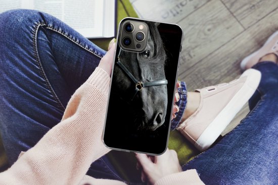 Coque iPhone 13 Pro Max - Cheval - Léger - Zwart - Coque de téléphone en Siliconen