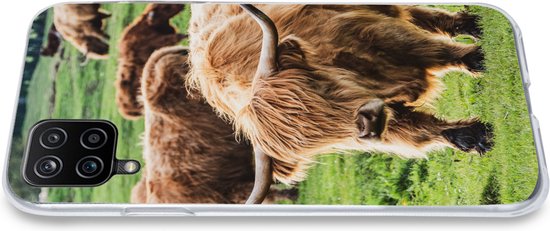 Coque Samsung Galaxy A12 - Highlanders écossais - Animaux - Herbe - Siliconen