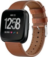 Leer Smartwatch bandje - Geschikt voor Fitbit Versa / Versa 2 leren bandje - strak bruin - Strap-it Horlogeband / Polsband / Armband