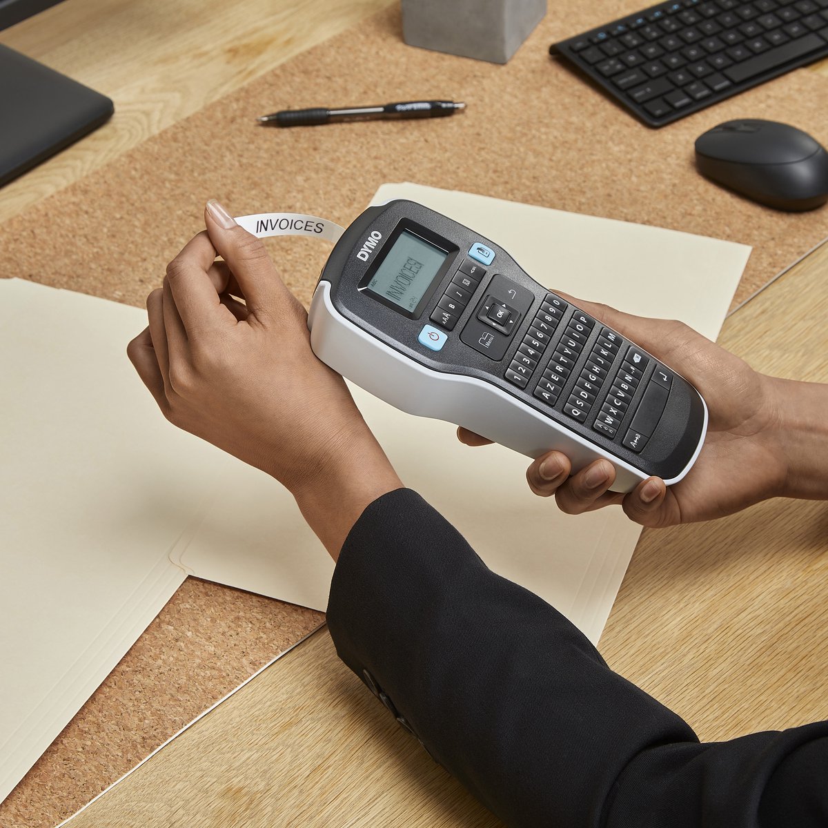 DYMO LabelManager 160 Labelprinter startpakket | Handheld Labelmaker-machine | met 3 rollen Dymo D1 labeltape QWERTY-toetsenbord | Ideaal voor kantoor of thuis thumbnail 5