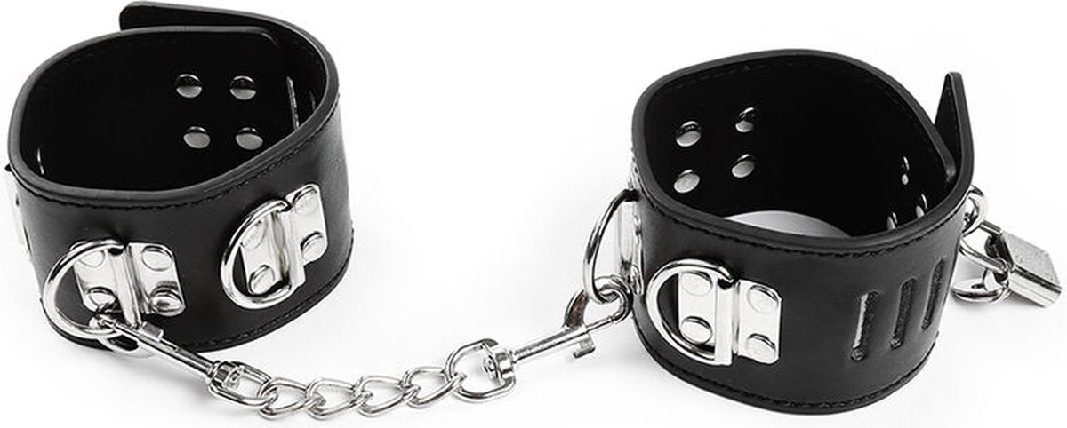 OHMAMA FETISH | Ohmama Fetish Hasp-style Ankle Restraints