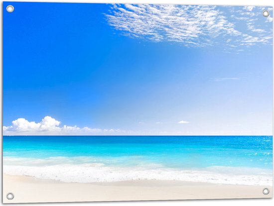 WallClassics - Tuinposter – Strand met Licht Blauwe Zee - 80x60 cm Foto op Tuinposter  (wanddecoratie voor buiten en binnen)