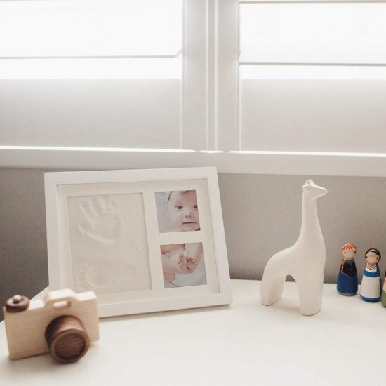 Baby Hand & Footprint Kit, Clay Handprint Keepsake Frame, pasgeboren kleuterij foto's, hand afdrukken schimmel kit, gepersonaliseerde nieuwe moeder geschenken voor baby douche & register (vers wit) van Merkloos — afbeelding 5