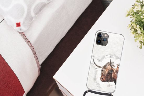 Coque avec cordon iPhone 13 Pro - Highlander écossais - Animaux - Papier journal - Siliconen - Bandoulière - Coque arrière avec cordon - Coque pour téléphone avec cordon - Coque avec corde