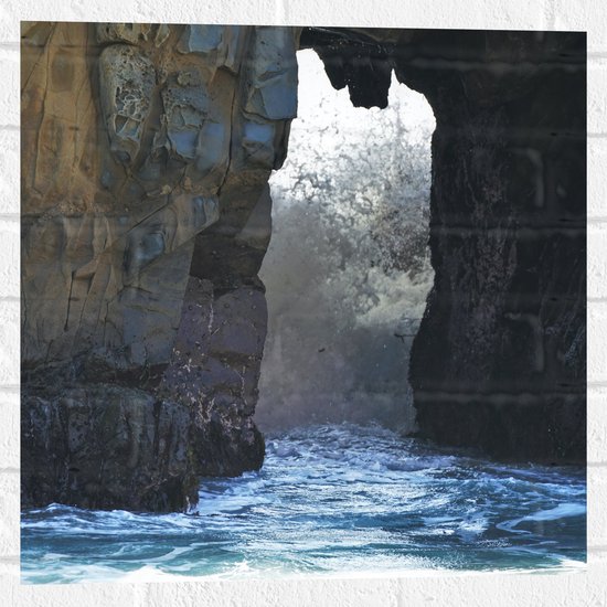WallClassics - Muursticker - Brug in Water - 50x50 cm Foto op Muursticker