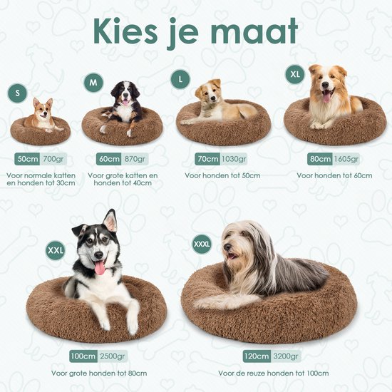 Verschillende maten ronde, beige hondenmanden met honden en katten.