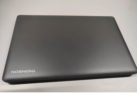 Thomson Neo 15 C i3 8GB 512GB snelle SSD 15.6