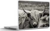 Laptop sticker - 14 inch - Schotse hooglander - Koe - Dieren - Zwart wit - Landelijk - 32x5x23x5cm - Laptopstickers - Laptop skin - Cover