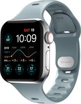 Nomad Sport Band Slim - Horlogeband gemaakt van FKM rubber- Geschikt voor Apple® Watch 41/40 mm - Glacier Blue