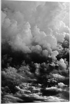 WallClassics - Acrylglas - Zee van Donkere Wolken (Zwart/wit) - 60x90 cm Foto op Acrylglas (Wanddecoratie op Acrylaat)