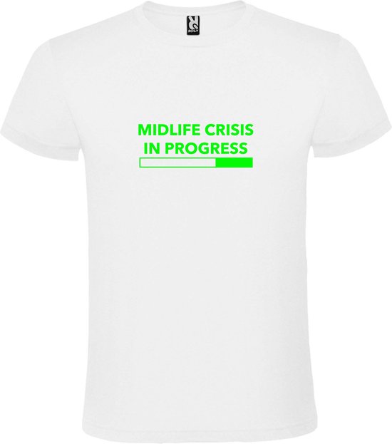 Wit T-Shirt met “ Midlife Crisis in Progress “ tekst Neon Groen Size M