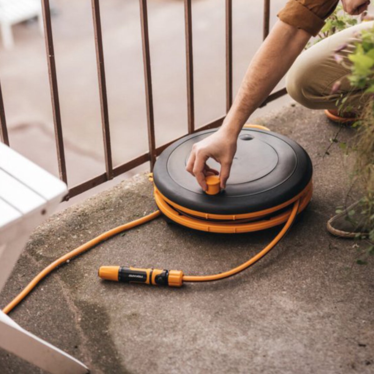 Fiskars Slanghaspel S + Wandbevestiging set - 15 Meter