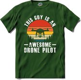Awesome drone pilot | Drone met camera | Mini drones - T-Shirt - Unisex - Bottle Groen - Maat L