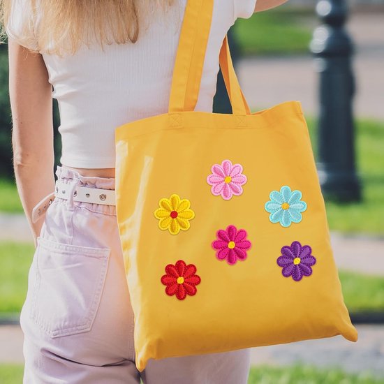 Lot de 14 écussons thermocollants brodés à coudre pour Vêtements , Vêtements de bricolage, pour vestes, chapeaux, sacs à dos, jeans, 4 x 4 cm