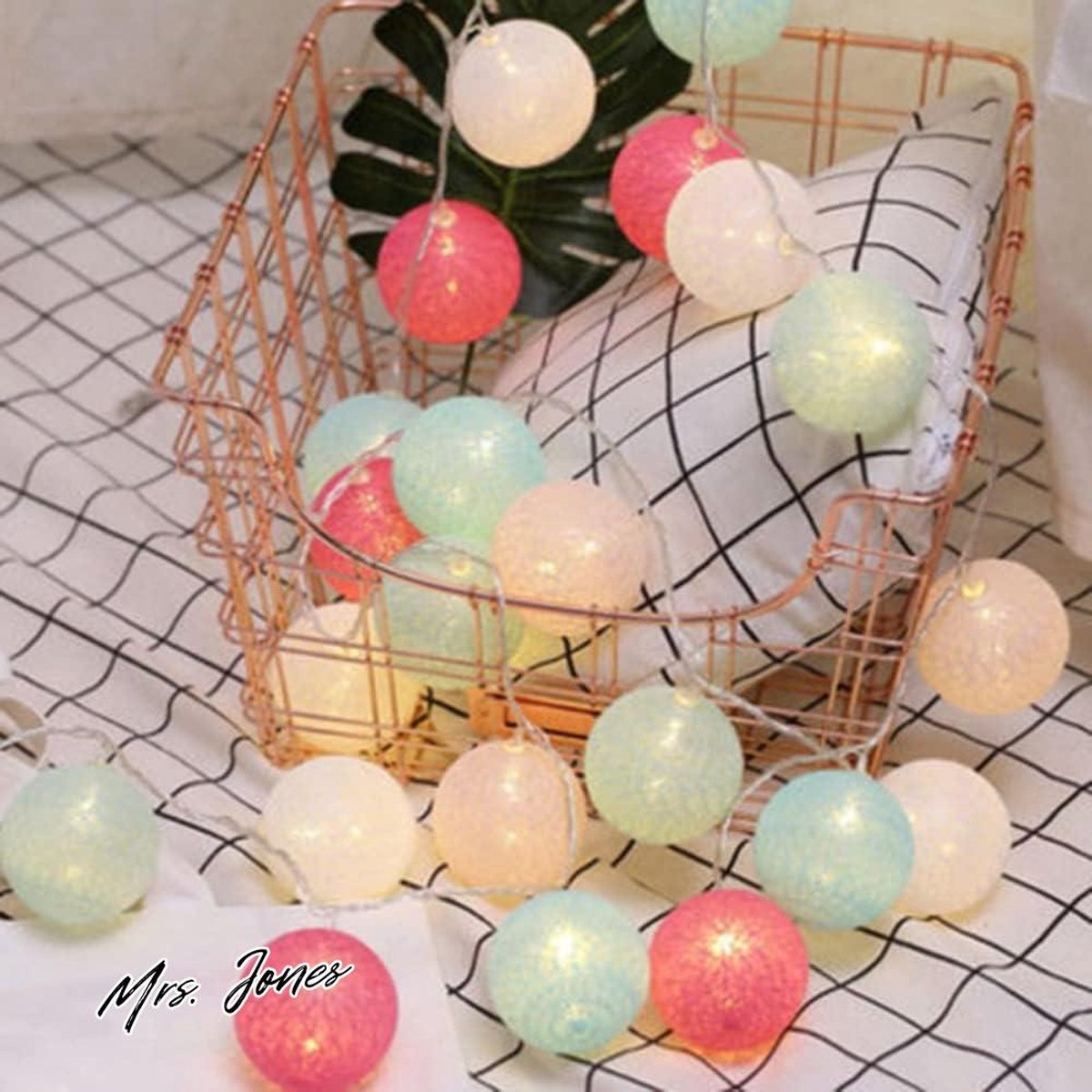 Mrs. Jones 20 LED Lichtgevende Katoenen Ballen Lichtslingers Party Kerst Slaapkamer Gordijn Lichten Verjaardag Halloween Bruiloft Verlichting Babykamer Romantisch Decor Gift (Veelkleurig) .