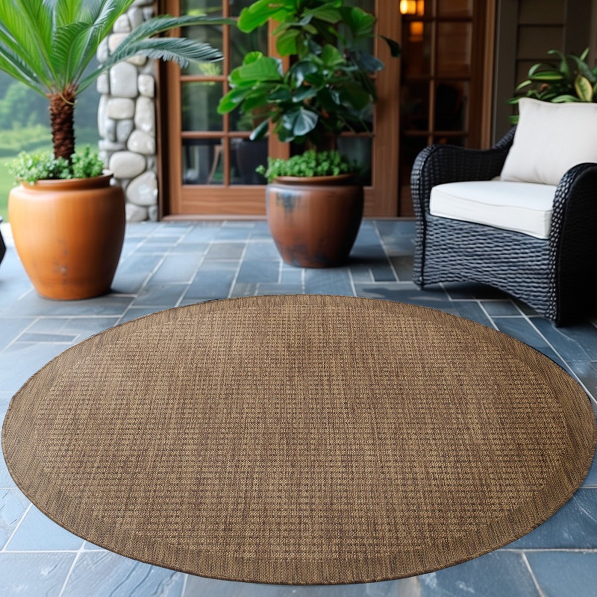 Flycarpets Riza Rond Binnen & Buitenkleed Bruin - Laagpolig Tuintapijt - Kader Motief - 200 cm