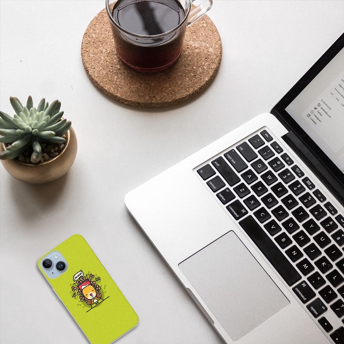 Apple iPhone 14 Telefoonhoesje met Naam Doggy Biscuit