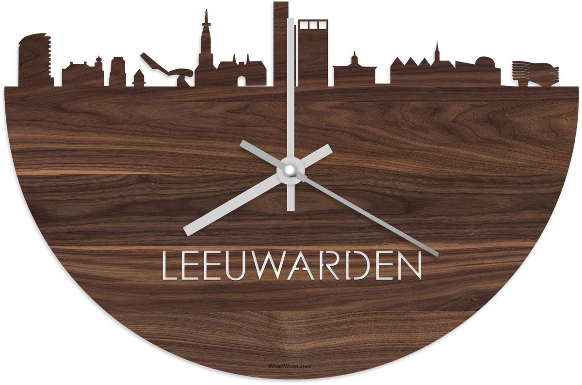 Skyline Klok Leeuwarden Notenhout - Ø 40 cm - Stil uurwerk - Wanddecoratie - Meer steden beschikbaar - Woonkamer idee - Woondecoratie - City Art - Steden kunst - Cadeau voor hem - Cadeau voor haar - Jubileum - Trouwerij - Housewarming -