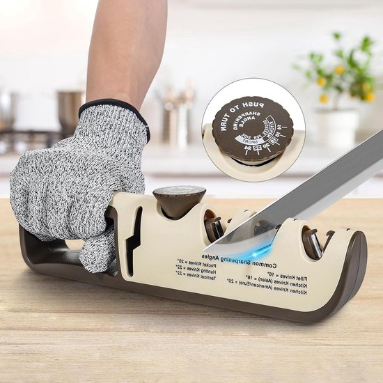 GRAEF manueller Messerschärfer Piccolo, 20° Schleifwinkel, ergonomischer Handgriff, Wolframcarbid und Keramikschärfelemente, platzsparend, ideal für Haushalt, Freizeit und Gewerbe
