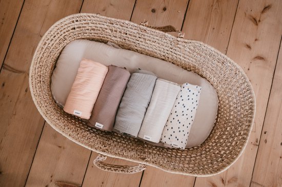 Koeka hydrofiel swaddle Faro warm white 75x75 van Koeka — afbeelding 2
