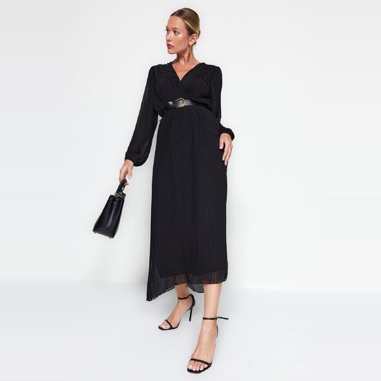 Trendyol femmes manches Standard Cache-coeur a-ligne noir a-ligne plissée Maxi mousseline de soie tissé robe tissée deuxaw24el00471