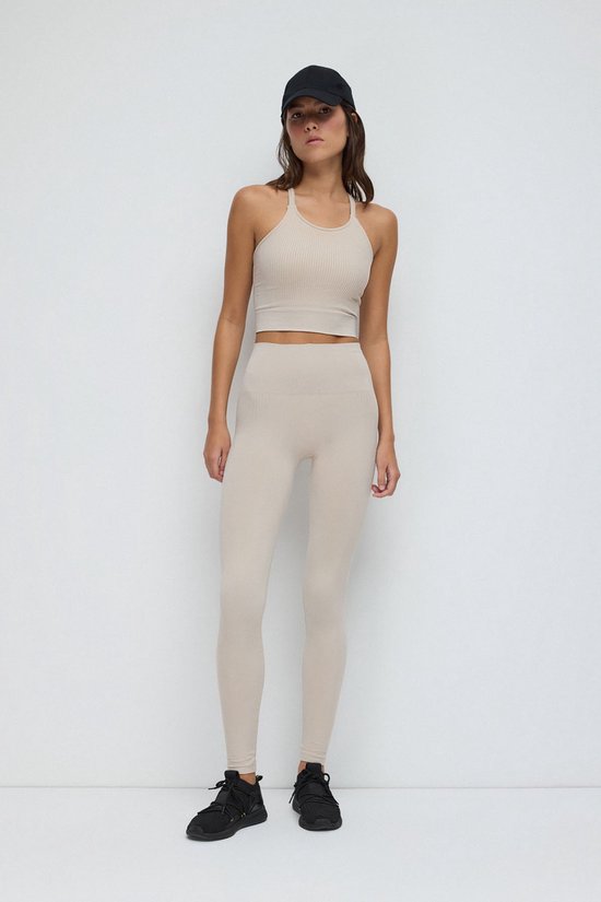 Haut court sans coutures à bretelles croisées