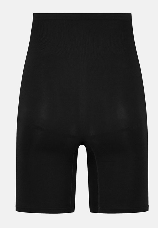 Achterkant van een zwarte naadloze zwangerschapsshort met hoge taille