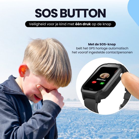 Jongen huilt, deels zichtbaar op de achtergrond. Vinger drukt op de SOS-knop van een zwarte smartwatch.