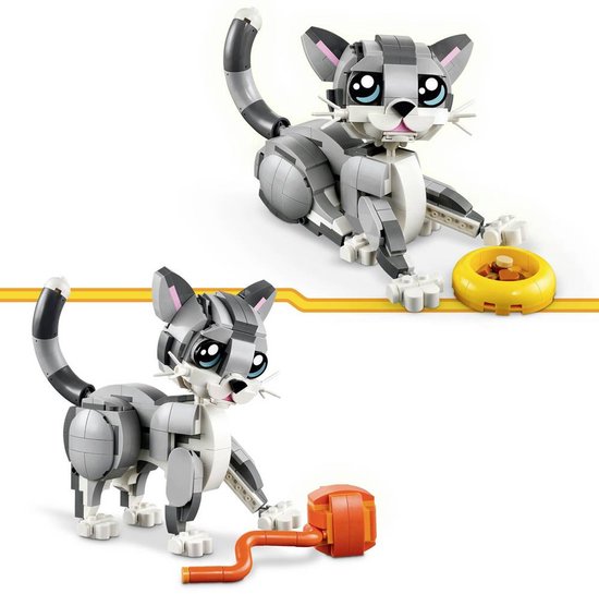 Deux chats LEGO gris ; un assis avec de la nourriture, un debout avec un jouet.