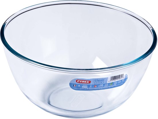 Lege glazen mengkom met een 'PYREX Classic' etiket met daarop de diameter 24 cm en inhoud 3L.