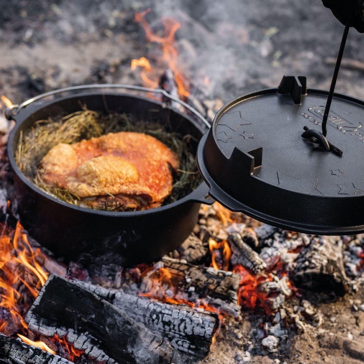 Grillfürst Dutch Oven ca. 4 liter - stabiel staande vuurpan door speciaal ontwikkelde T-poten, hittebestendige gietijzeren pan, deksel als pan te gebruiken, DO 4