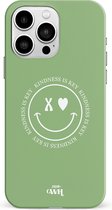 xoxo Wildhearts Kindness Is Key - Single Layer - Smiley case hoesje geschikt voor iPhone 14 Pro hoesje - Hoesje met smiley face - Emoji hoesje geschikt voor Apple iPhone 14 Pro hoesje - Groen