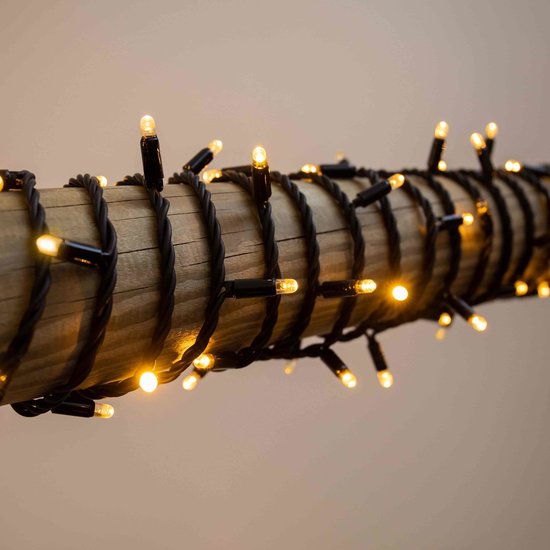 Foto: Koppelbare kerstverlichting warm wit 70 meter met 700 leds rubber