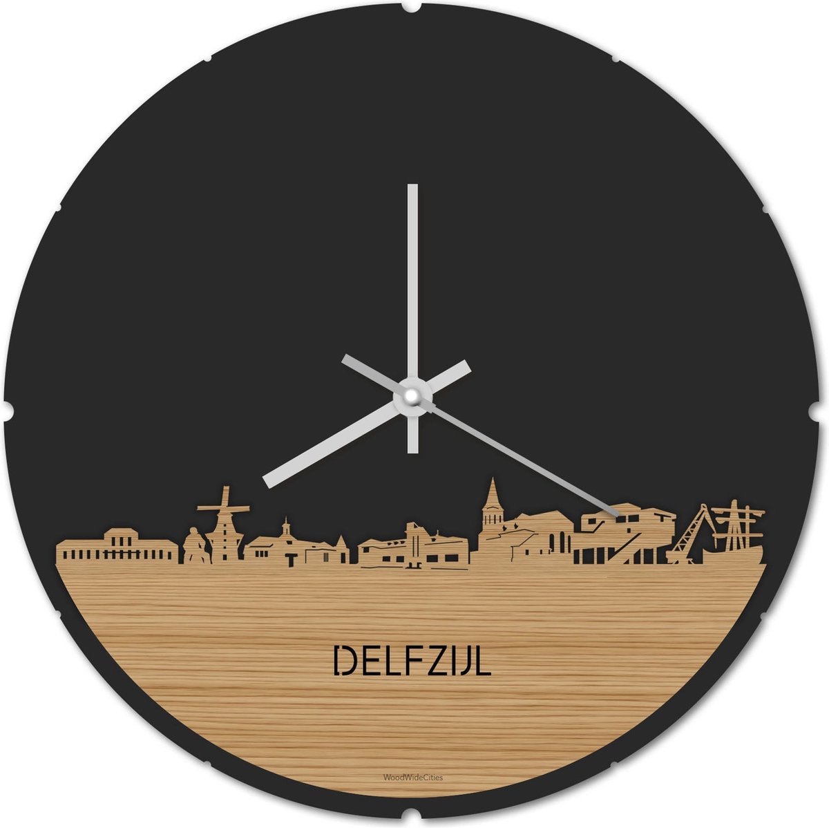 Skyline Klok Rond Delfzijl Bamboe hout - Ø 44 cm - Stil uurwerk - Wanddecoratie - Meer steden beschikbaar - Woonkamer idee - Woondecoratie - City Art - Steden kunst - Cadeau voor hem - Cadeau voor haar - Jubileum - Trouwerij - Housewarming -