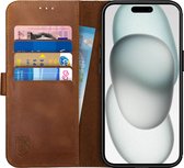 Rosso Deluxe Echt Leer Book Case Hoesje Geschikt voor Apple iPhone 15 Plus | Ruimte voor drie pasjes | Portemonnee Book Case | Met Pasjeshouder | Bruin