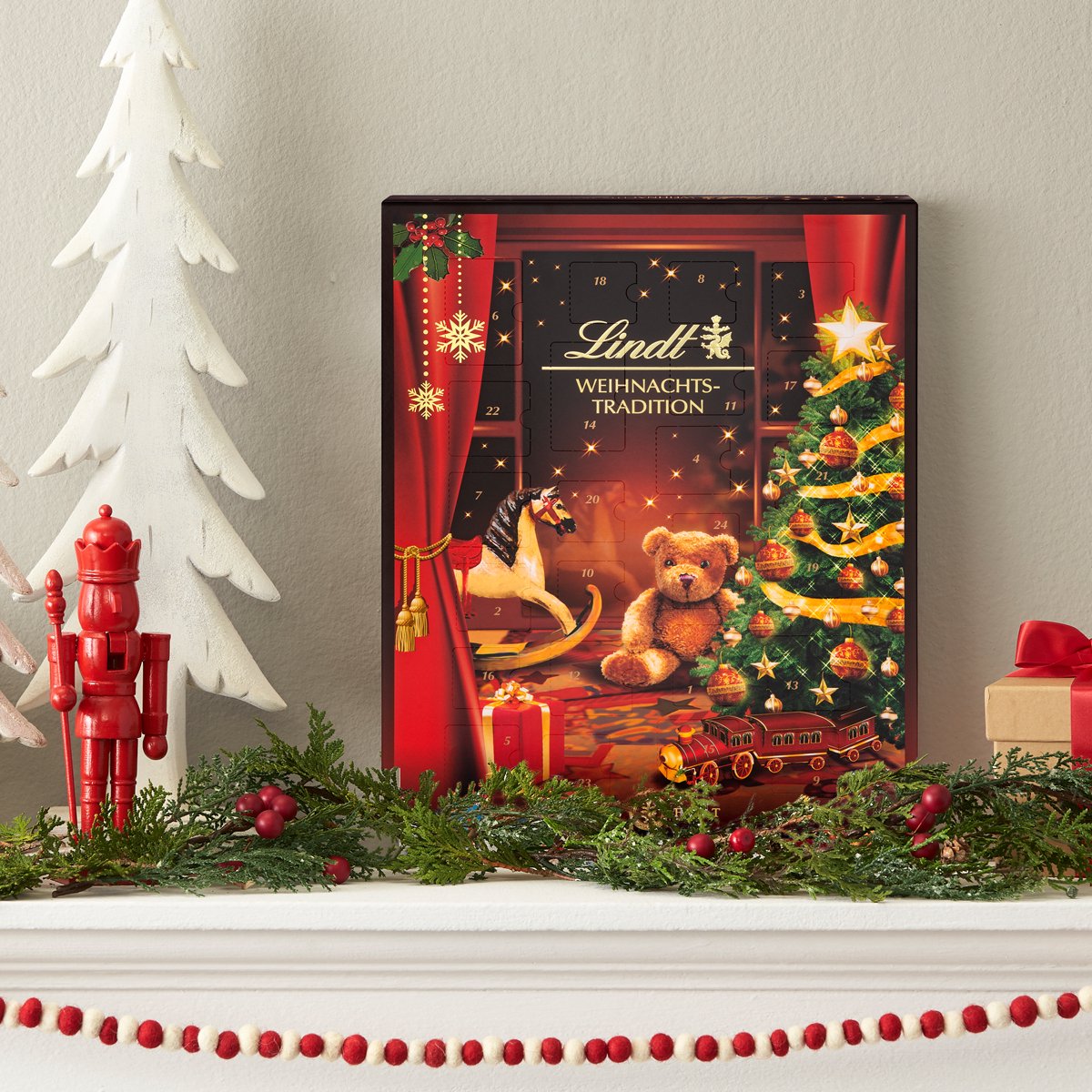 Lindt Chocolade Adventskalender 2026 Kersttraditie voor Kinderen 253 gram - Aftellen tot Kerst - 24 chocolade verrassingen- Kerstcadeau - Chocolade cadeau – foto 4