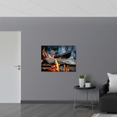 Poster Glanzend – Kampvuur - Vlammen - Hout - Branden - Rook - 100x75 cm Foto op Posterpapier met Glanzende Afwerking