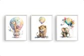Postercity - Poster Set 3 Aquarel Baby Leeuwtje Giraf Olifant met Ballonen - Waterverf - Dierenposter - Babykamer / Kinderposter - Muurdecoratie - 30x21cm / A4