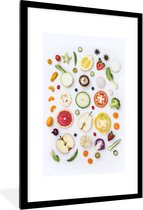 Photo en cadre - Fruits et légumes sur fond blanc Cadre photo noir avec passe-partout blanc 60x90 60x90 cm - Affiche sous cadre (Décoration murale salon / chambre)