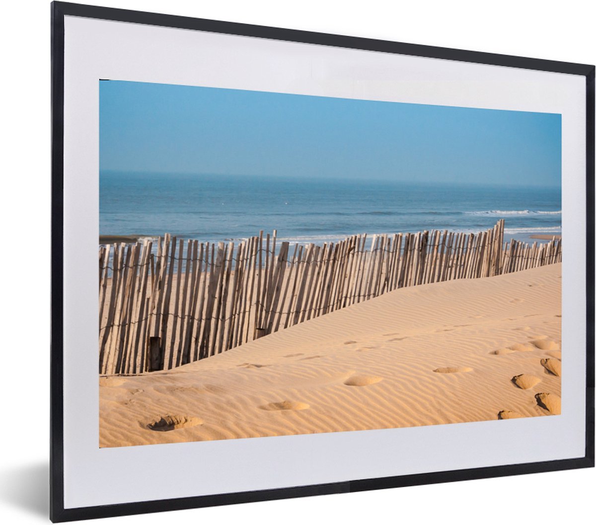 Poster in lijst - Fotolijst 60x40 cm - Posters - Strand - Zee - Palen - Posterlijst zwart 
