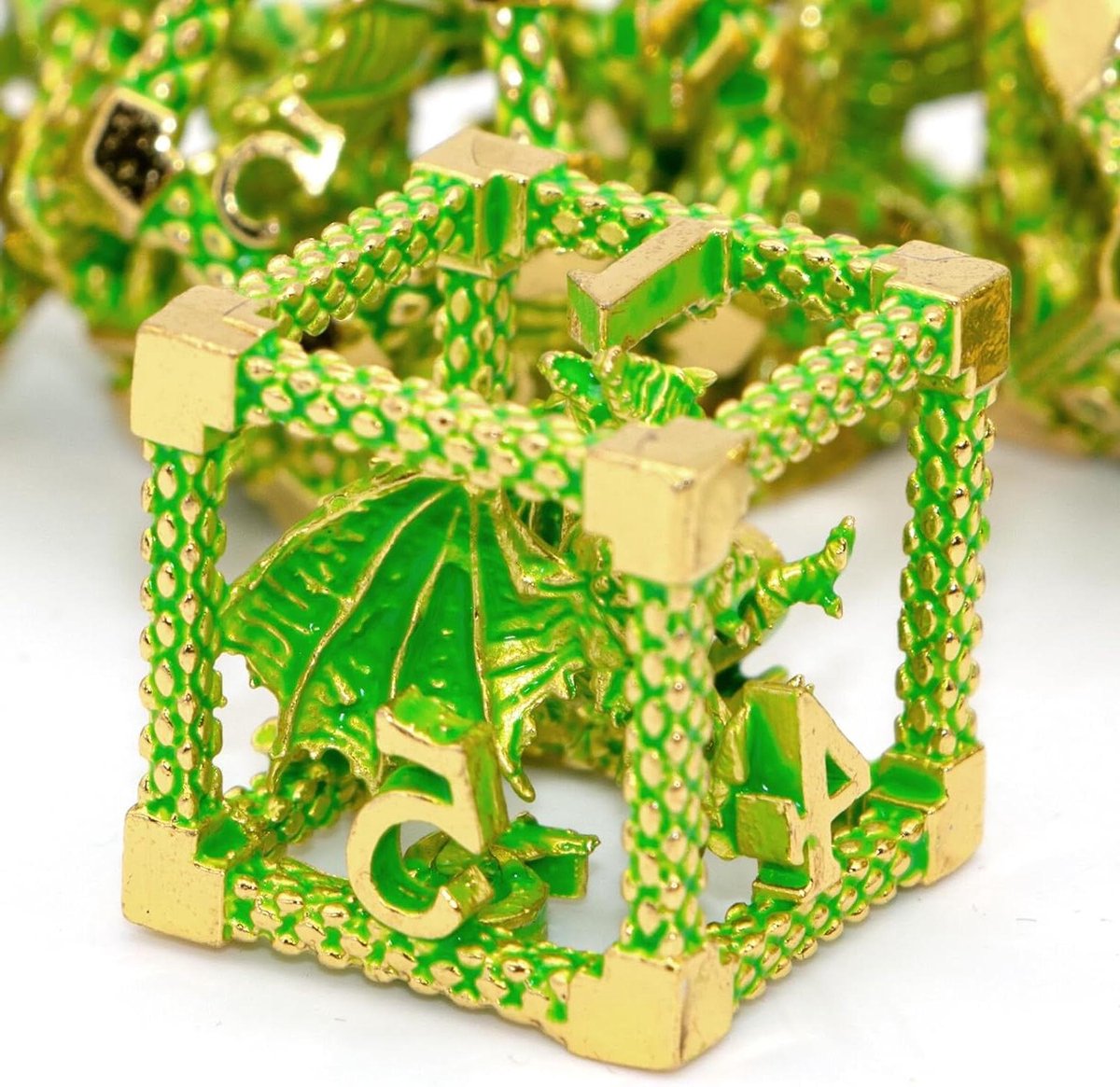 Metalen Dobbelstenen - RPG Dobbelstenen - Rollenspellen Spelen - Holle Draak Design - 7-delige Set - Groen met Goud
