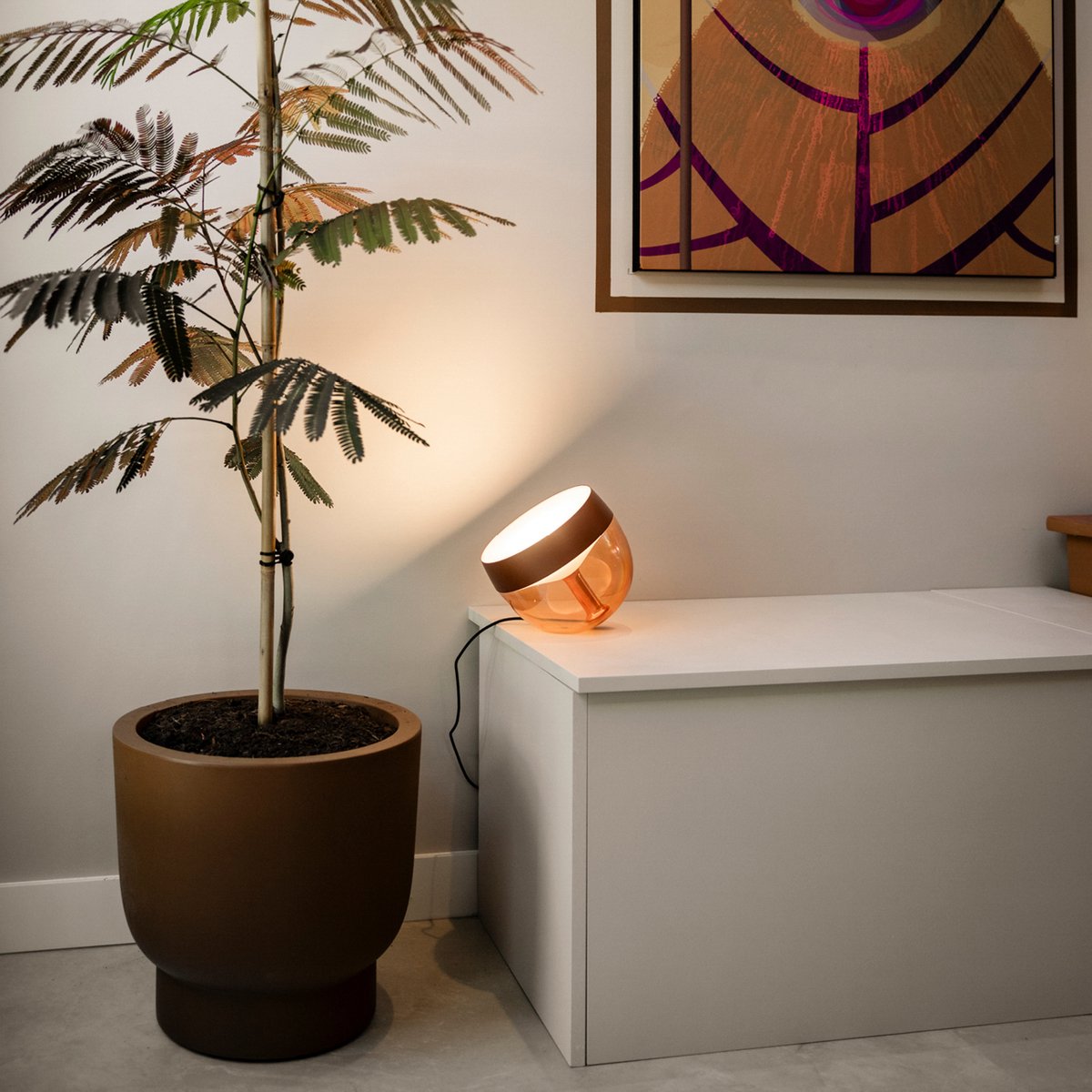 Philips Hue Iris tafellamp - wit en gekleurd licht - koper – foto 3