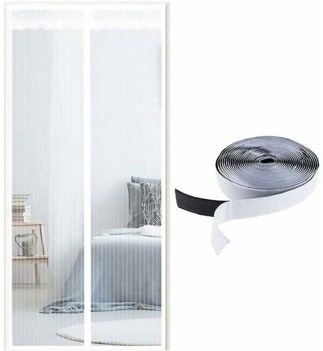De deur is geschikt voorzien van een magnetisch horgaas dat aan de boven- en onderkant magnetisch sluit en automatisch dichtgaat om de binnenlucht fris te houden (90x200 cm, witte strepen).