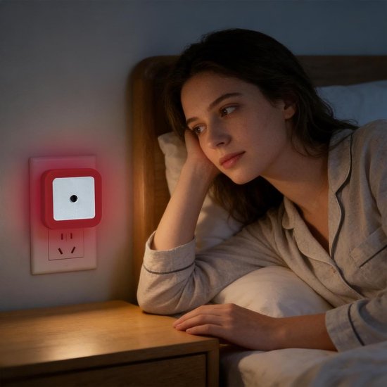 Nachtlampjes voor Stopcontact - Inbouwlamp Sensor - Veilige Nachten - Dynamische Kleurvariaties - 4 x 7 x 4 cm - Rood — afbeelding 4