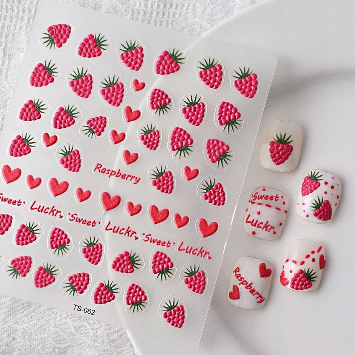 Frezarkowo - 3D Nagelstickers - Zelfklevend - 9,5 x 8 cm - Malina