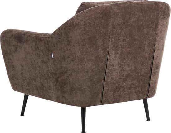 Donkerbruine fauteuil, achterkant met subtiele naden en zwarte pootjes.